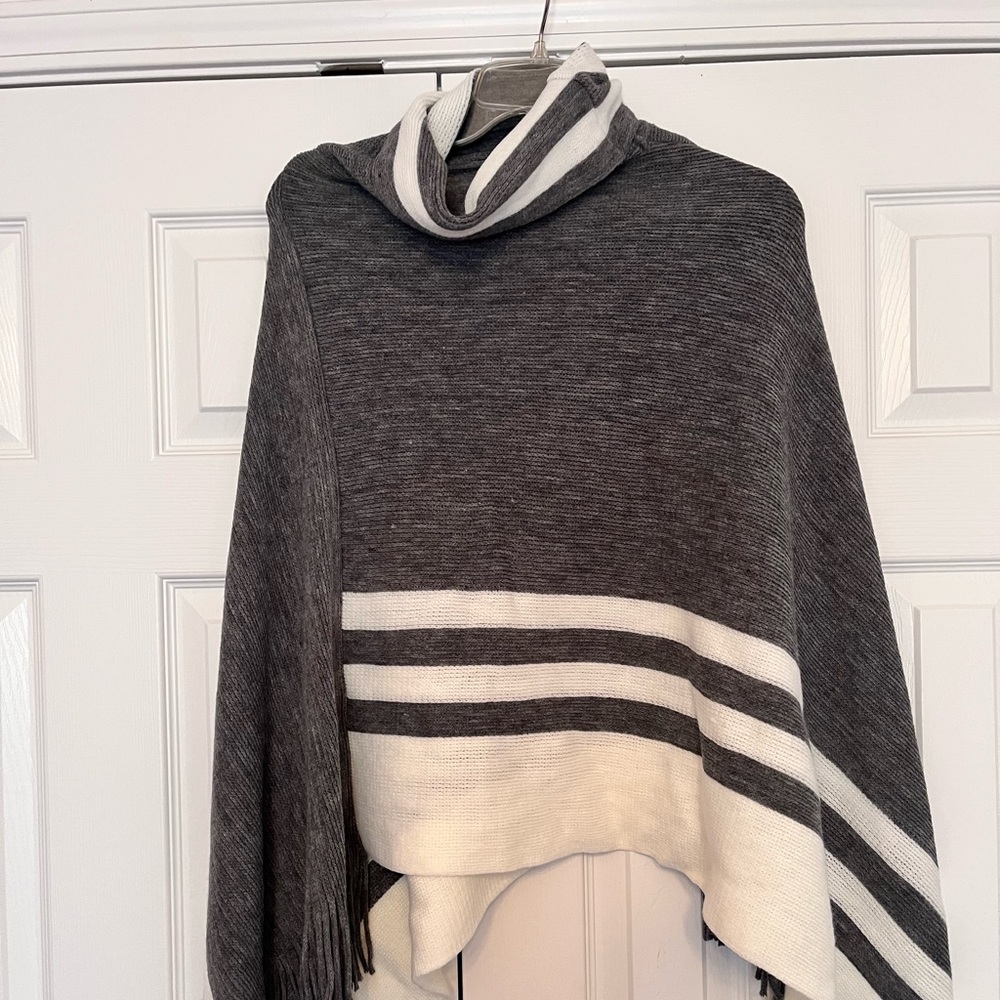 Sweater poncho
